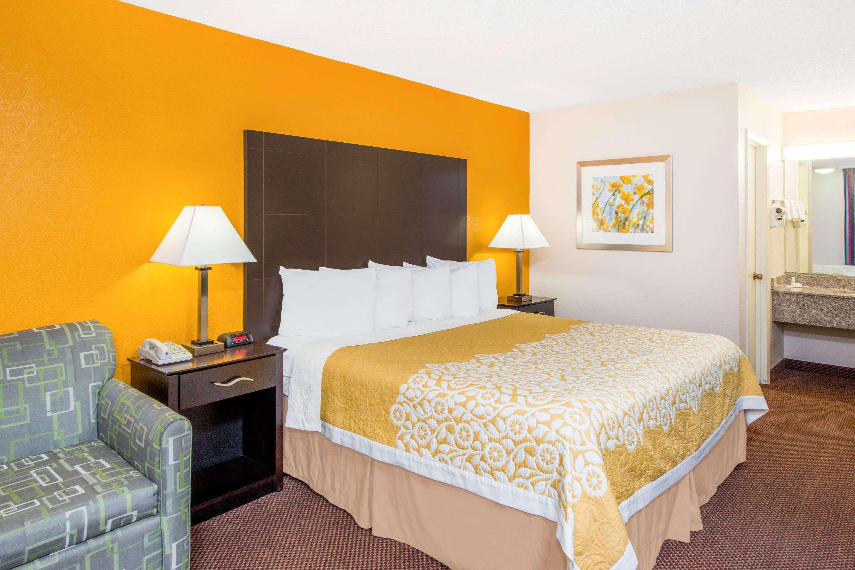Days Inn By Wyndham Calvert City - Paducah East Екстер'єр фото