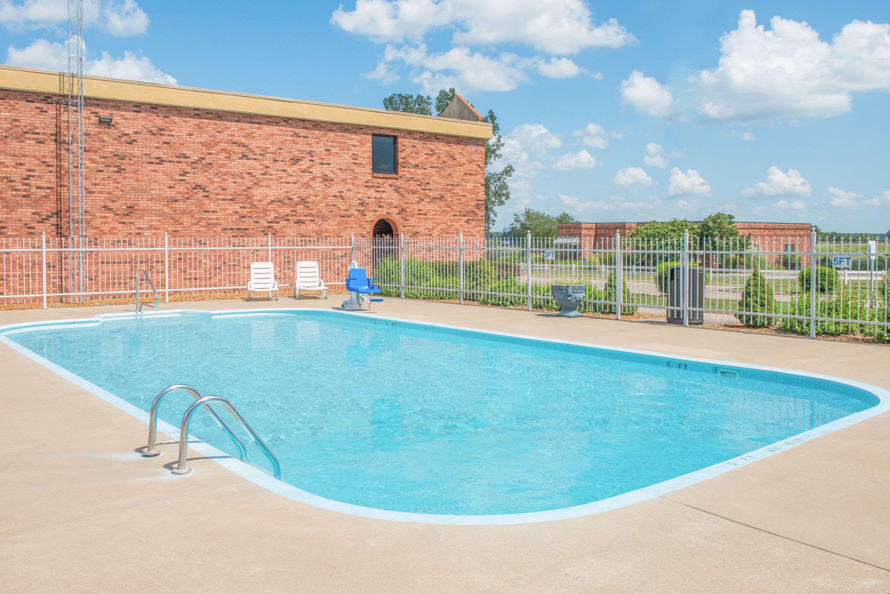 Days Inn By Wyndham Calvert City - Paducah East Екстер'єр фото