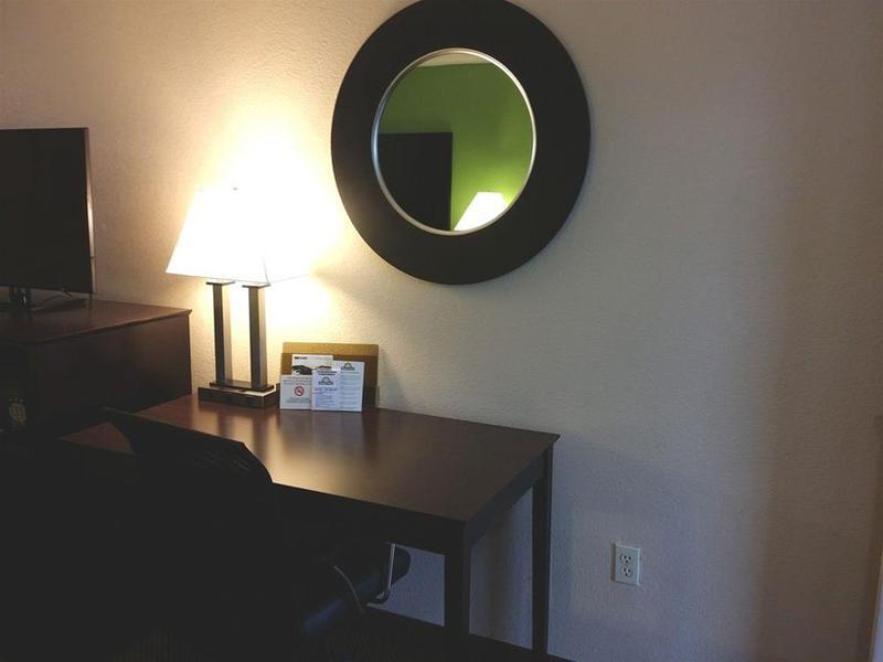 Days Inn By Wyndham Calvert City - Paducah East Екстер'єр фото